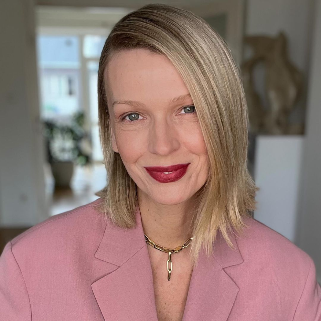 Celebrytkom już się znudziły sneakersy. Tylko zobacz, co teraz nosi Magda Mołek